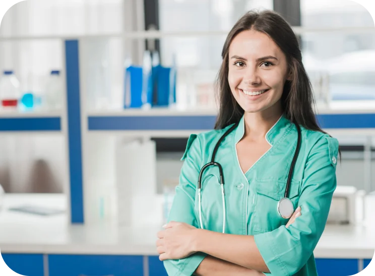 Doctora de DKV brindando atención profesional y cercana